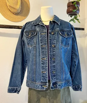 90's St. John's Bay Blue 100% Dark Wash Cotton Denim Boxy Jacket Size Medium thumbnail 1