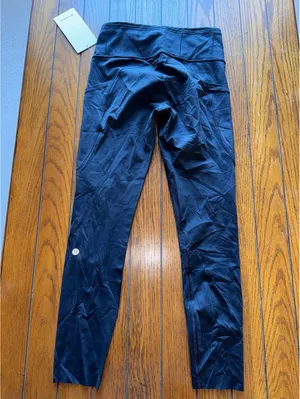 Lululemon Fast & Free With Pockets High Rise 25” Black Size 6 NWT thumbnail 3