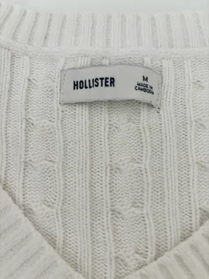 hollister Cable-Knit Icon V-Neck Sweater thumbnail 3