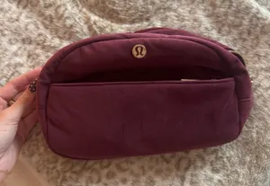 Lululemon Makeup Bag thumbnail 1