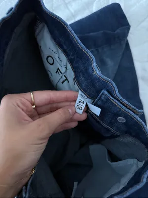 LOFT Dark Wash Skinny Jeans thumbnail 3