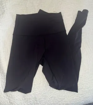Lululemon Wunder Leggings thumbnail 1