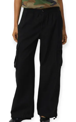 Tna Aritzia Strobel Cargo Pants Black Wide Leg Cinch Women’s Size 6 thumbnail 1