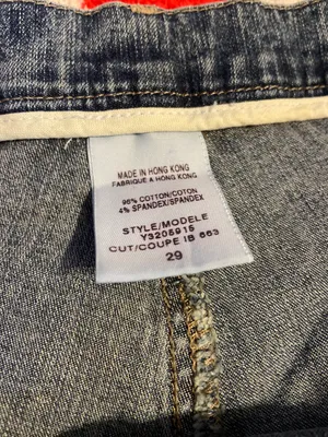 Guess Shorts thumbnail 3