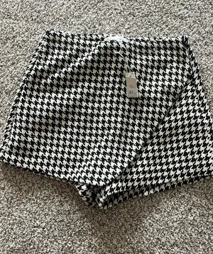She & Sky Houndstooth Skort thumbnail 1
