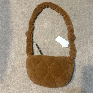 Street Level Brown Sherpa Sling Bag thumbnail 3