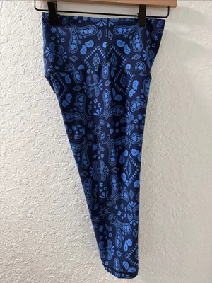 NWT OFFLINE by Aerie Navy & Blue Paisley Real Me Crop Leggings Size Medium thumbnail 6