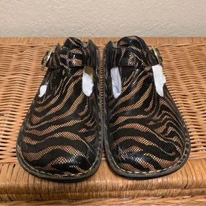 Algeria Classic Safari Tiger Stripe Clog Mule Size 37 thumbnail 4