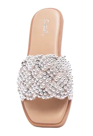 Sandals thumbnail 1