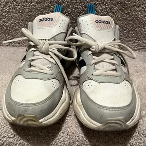 Adidas sneakers women’s 8.5 thumbnail 3