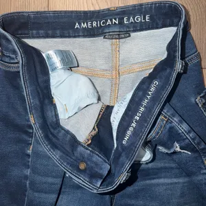Pre-Owned American Eagle Curvy Hi-Rise Jegging Stretch Ripped Jeans Blue Size 12 thumbnail 3