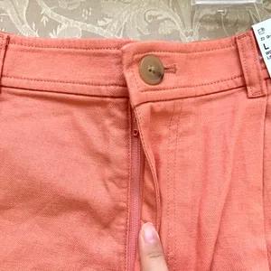 Uniqlo Linen Cotton 2.5" Inseam Shorts in Orange thumbnail 3