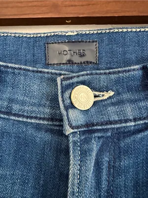 MOTHER The Mid Rise Dazzler Crop Fray Jeans Size 25 Squeeze It Raw Hem thumbnail 4