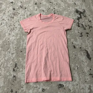 Lululemon Swiftly Tech Short Sleeve 2.0 Size 6 - Pink Pastel / Pink Pastel thumbnail 2