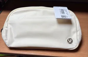 Lululemon Everywhere Belt Bag 1L in Buttercream. SOLD OUT color! thumbnail 1