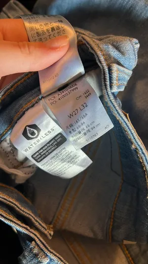 Levi's 726 Distressed Flare thumbnail 2