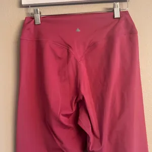 BALANCE ATHLETICA‎ High-Waist Berry Leggings thumbnail 4