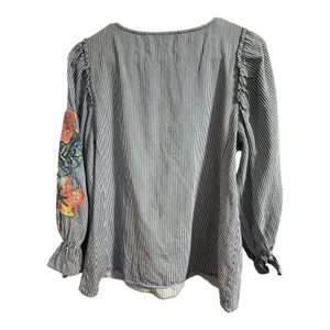 Zara Trafaluc Women’s‎ Embroidered top thumbnail 3
