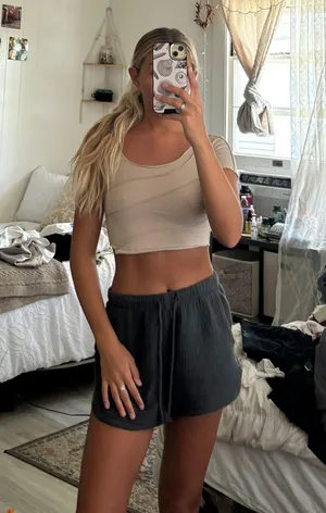 Soft Crème Textured Crop Tan thumbnail 1