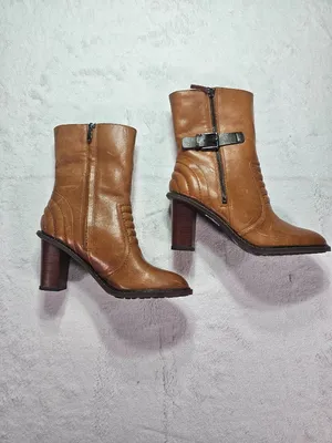 Clarks Womens Tan Leather Ankle Boots Block Heel Size 10 Brown thumbnail 2