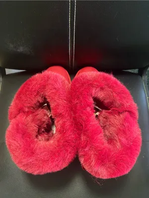New 🎉 Juicy Couture Women's Cozy Faux-Fur Winter Boots Red Size 7 1/2 thumbnail 7