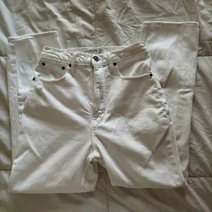 Abercrombie the ankle straight ultra high rise white denim jeans curve love thumbnail 1