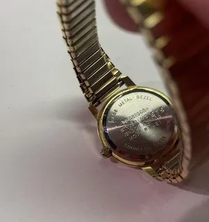 Working - Woman’s Signed McGregor LMG 515 Gold Tone Stretchy Stretch Wrist Watch thumbnail 4