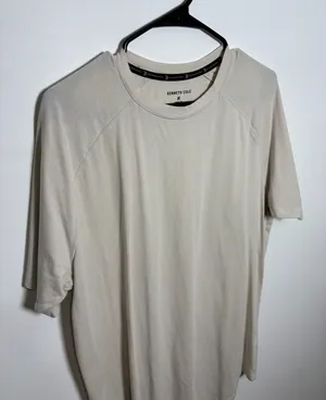 Kenneth Cole Active Crew Neck Raglan Short Sleeve T-Shirt thumbnail 1