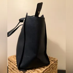 Kate Spade Simple Structured Black Tote Bag with Strap & Handles thumbnail 2