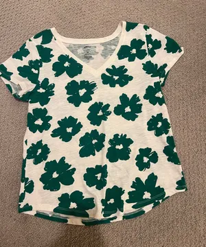 Floral Tshirt White Size M thumbnail 1