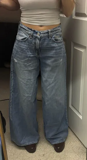 American Eagle Baggy Jeans thumbnail 1