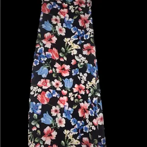 Sleeveless cover-up for spring and summer double side splits. Layering piece. thumbnail 3