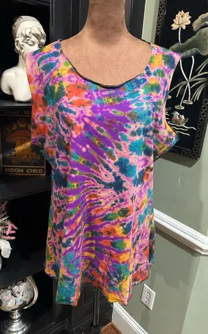 Karma Circle USA Sleeveless Dye Top – Multicolor Swirl – Size L/XL thumbnail 1