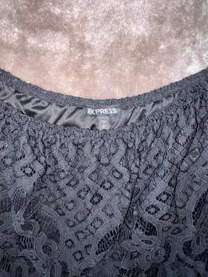 Express Black Lace Off-The-Shoulder Crop Top thumbnail 4