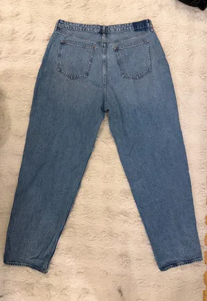 Abercrombie Taper High-Rise Curve Love Jeans thumbnail 3