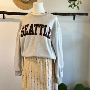 Seattle Washington Comfy Oversized Crewneck Sweatshirt Size Medium Unisex thumbnail 8