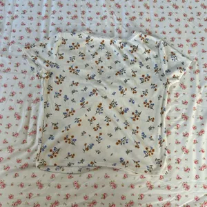 HIPPIE ROSE ruched floral pattern lace top thumbnail 2