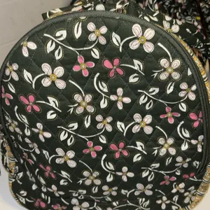 Source Unknown GREEN YELLOW FLORAL QUILTED DUFFLE BAG 2 HANDLES CROSSBODY STRAP LUGGAGE STRAP thumbnail 5