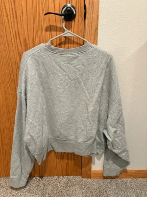 Women’s Nike Cropped Sweatshirt thumbnail 2