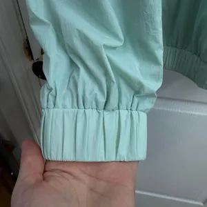 Fabletics mint green lightweight full zip pocket hooded windbreaker jacket XXL‎ thumbnail 2