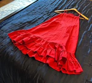 Red Dress Size M thumbnail 1