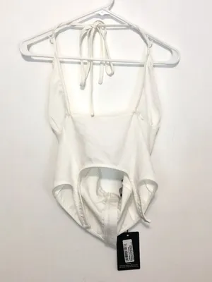 NEW NWT PRETTYLITTLETHING Woven Cross Front Cutout Stirrup Hem Top Cream Ivory 8 thumbnail 3