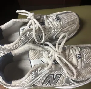 New Balance Classic 574 Sneakers Women’s thumbnail 1