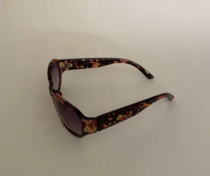 Women’s Sunglasses thumbnail 2