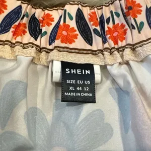 SHEIN floral skirt and crop top set XL thumbnail 3
