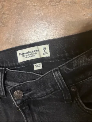 Abercrombie & Fitch Women's Black Straight-Leg Jeans 26/2s thumbnail 3