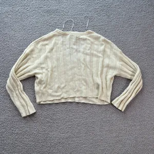 Urban Outfitters Cream Ribbed Knit Cropped V Neck Sweater Long Sleeve Size S thumbnail 3