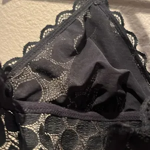 Aerie Women’s Black Lace Bralette Size Medium thumbnail 11