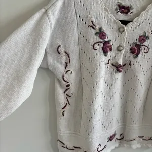 Handmade Vintage Women's Unique Floral Knit White Sweater Button Details Medium thumbnail 4