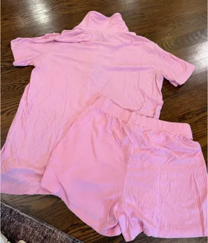 SKIMS Soft Lounge Short Sleep Set thumbnail 2